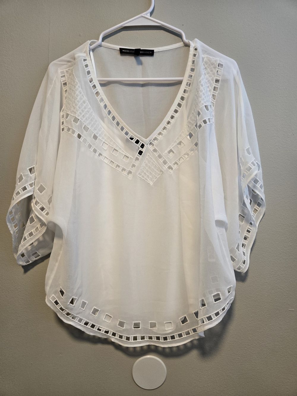 WHBM White Sheer V-Neck Cutout Tunic with Cami, XXS